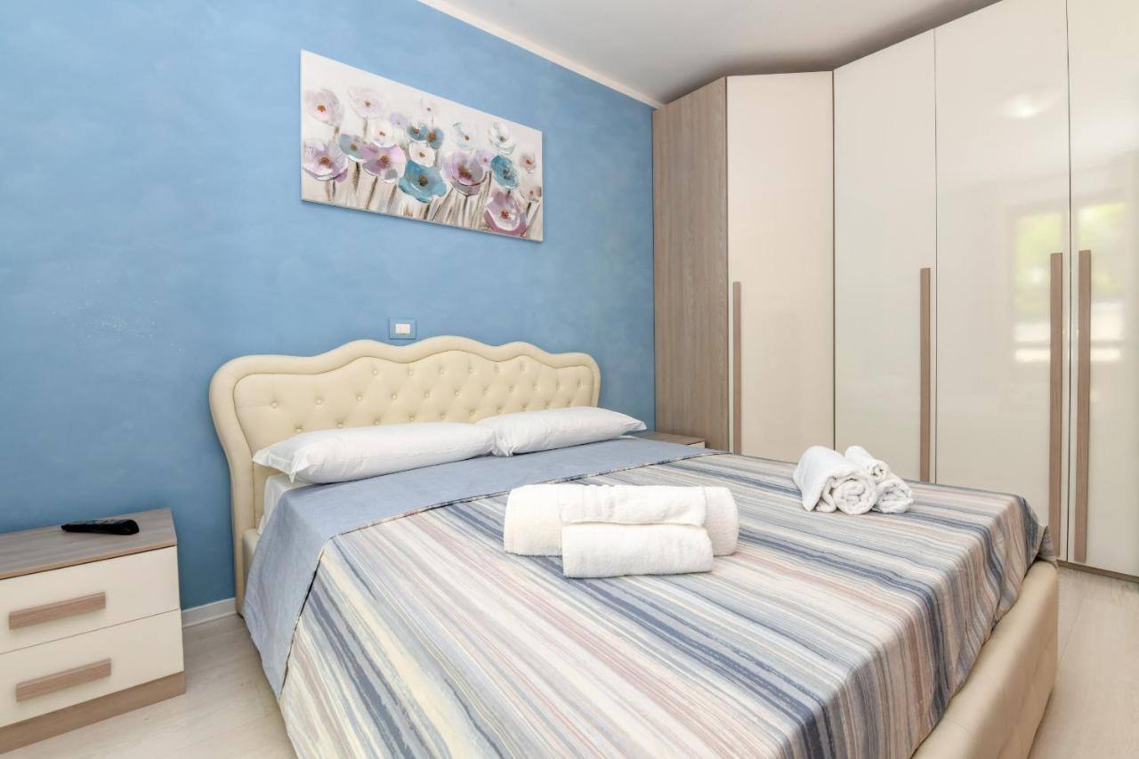 My Desenzano Holiday Apartment 데센자노델가르다 외부 사진